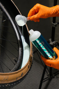 Ulysses Bike, 500 ml de Liquido tubeless antipinchazos preventivo MTB sin  amoniaco para neumaticos de Bicicleta MTB y E-Bike. Liquido con Base Agua.  : : Deportes y aire libre